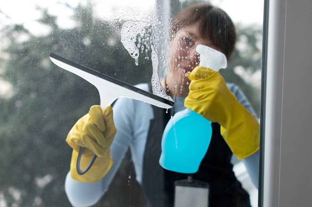 Clean Windows with Newspaper