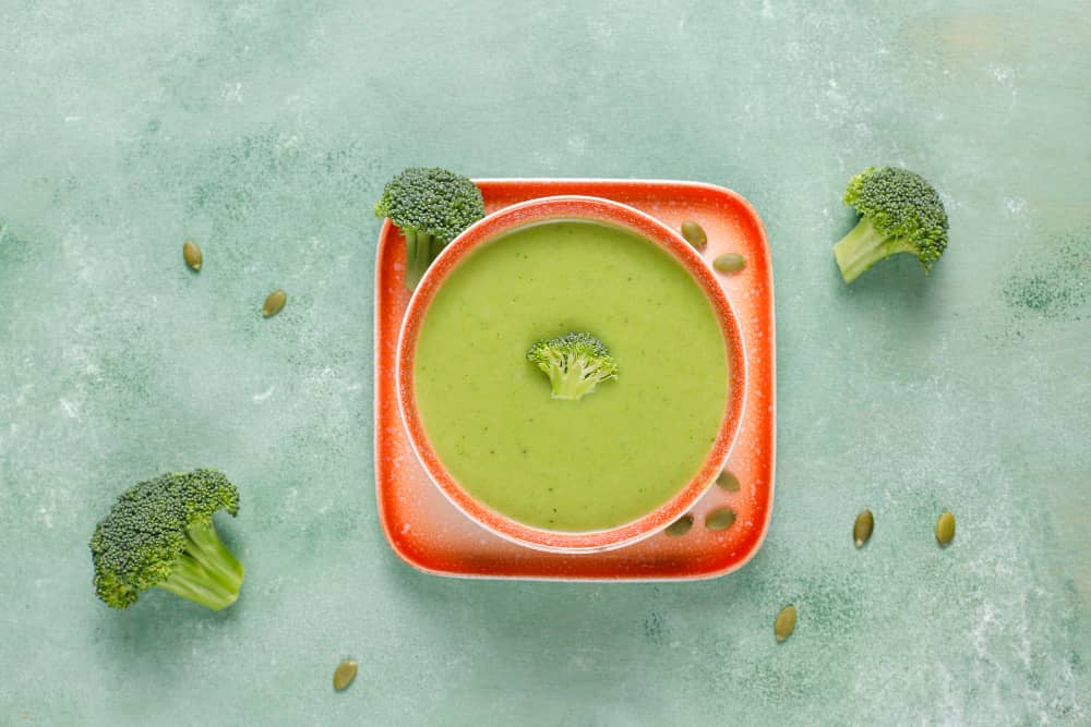 creamy vegan broccoli soup