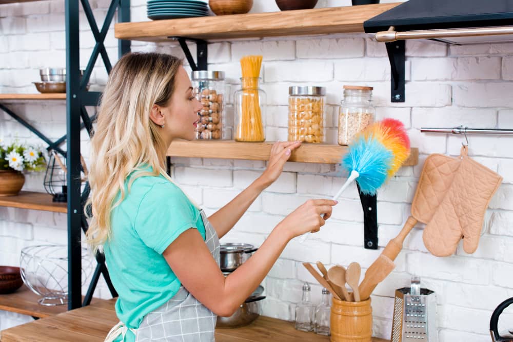 grandma cleaning kitchen hacks